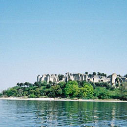 Un week-end sul lago di Garda: Sirmione, natura e parchi divertimento
